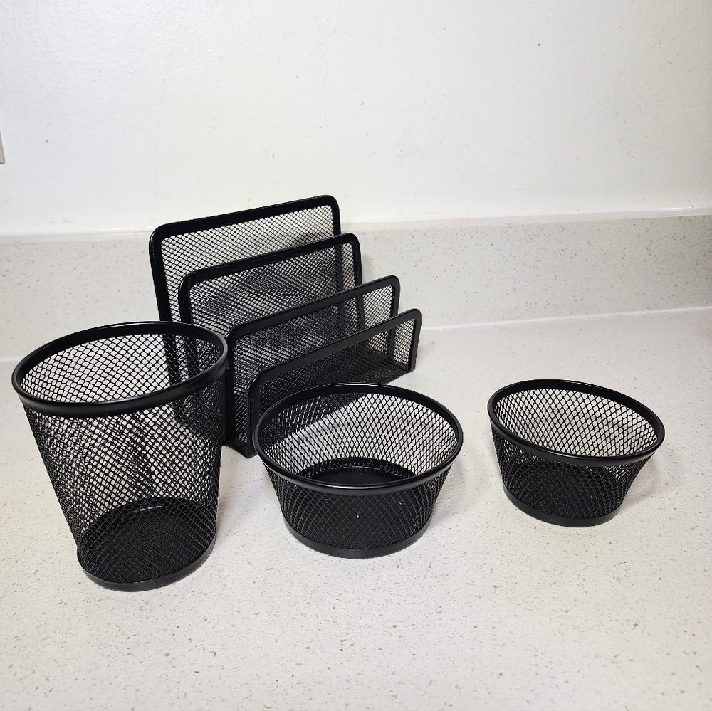 Black Mesh Metal Desk Organizer Set